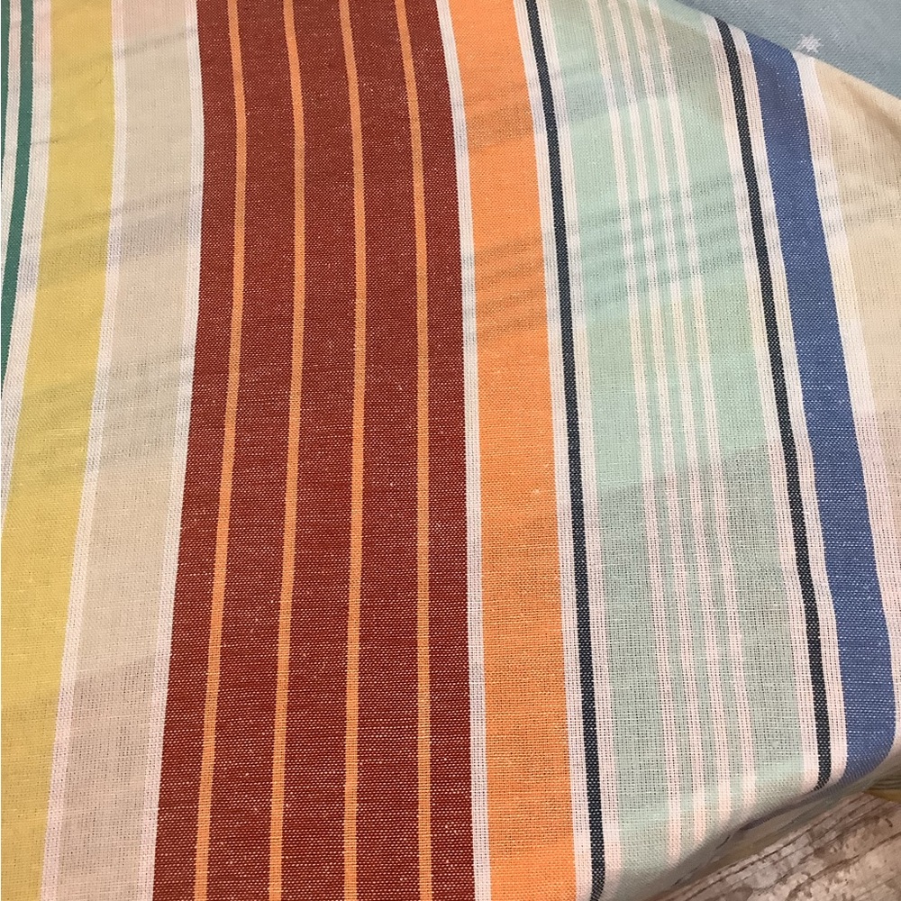 OUTSIDE MULTI COLORED STRIPED TABLECLOTH - Picture 2 of 3